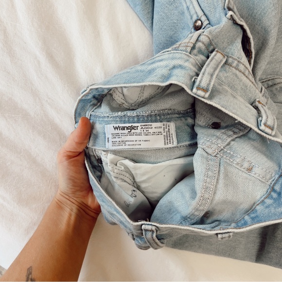 Wrangler’s Vintage High Rise Straight‎ Jeans - Picture 6 of 9